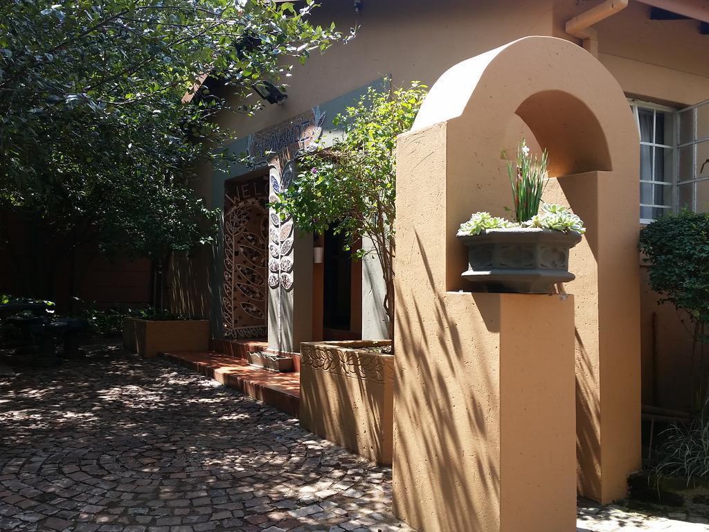 Izimbali Lodge And Restaurant Ermelo Exterior photo